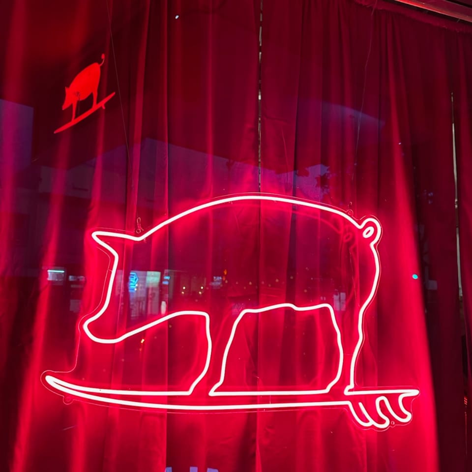  The Surfing Pig Hawaii